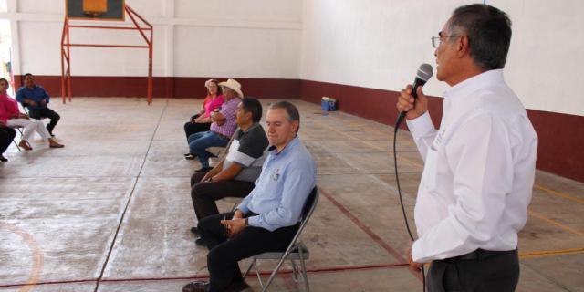 En el marco del programa Desarrollo, Paz y Reencuentro, construyen techumbre en telesecundaria y mejoran cancha de usos múltiples, con recursos del Fondo de Recuperación Justicia para Chihuahua, de la Fechac y de beneficiarios