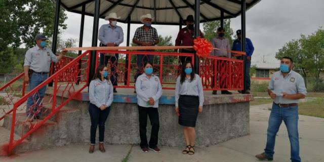 A través del programa Desarrollo, Paz y Reencuentro, el Gobierno del Estado y el Ayuntamiento amplían y rehabilitan plazas públicas, salones de actos, unidad médica y un depósito sanitario