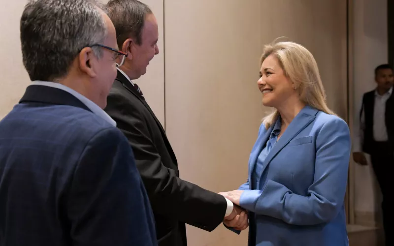 Maru Campos estrecha lazos con el sector privado en reunión con el ...